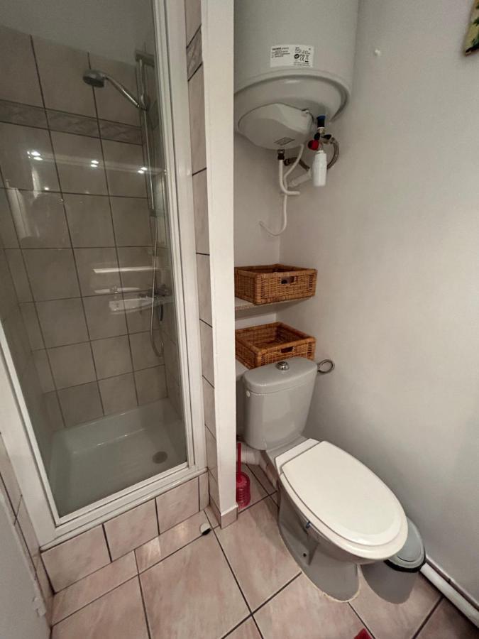 Studio Vue Mer Situe A Cote De La Plage Quartier Des Quilles Sète Exteriör bild