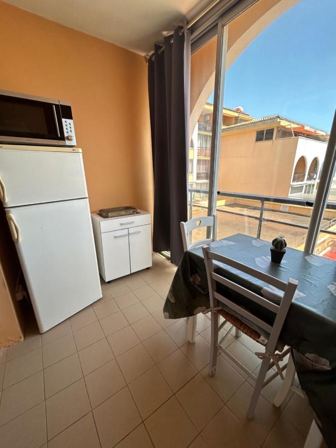 Studio Vue Mer Situe A Cote De La Plage Quartier Des Quilles Sète Exteriör bild