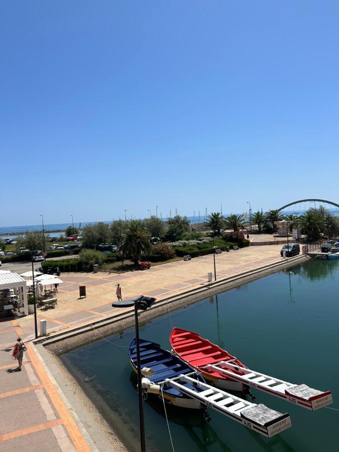 Studio Vue Mer Situe A Cote De La Plage Quartier Des Quilles Sète Exteriör bild