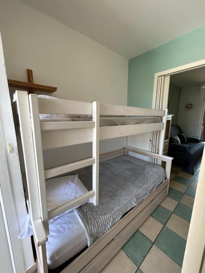 Studio Vue Mer Situe A Cote De La Plage Quartier Des Quilles Sète Exteriör bild