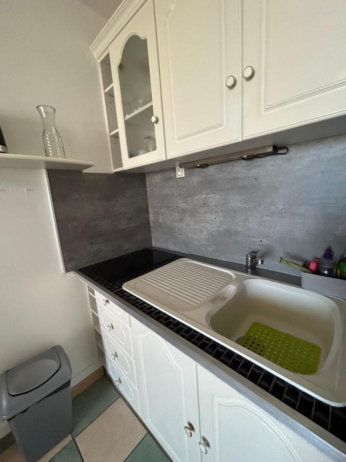 Studio Vue Mer Situe A Cote De La Plage Quartier Des Quilles Sète Exteriör bild